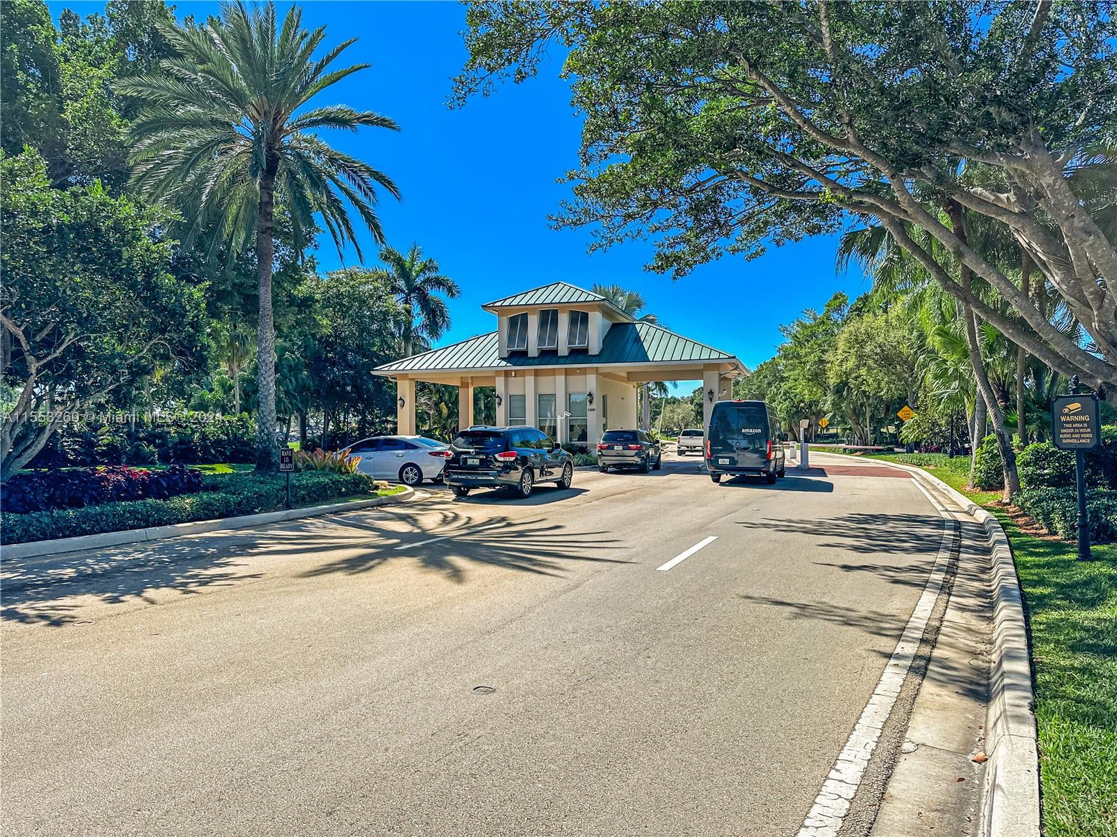 1935 Harbor View Cir