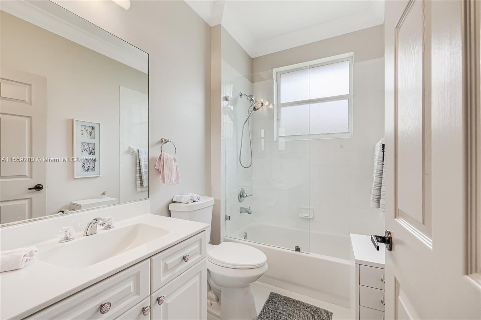 1611 Victoria Pointe Ln