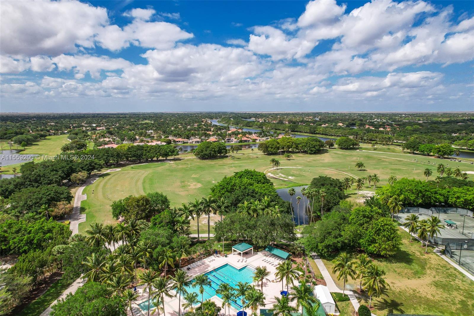 1611 Victoria Pointe Ln
