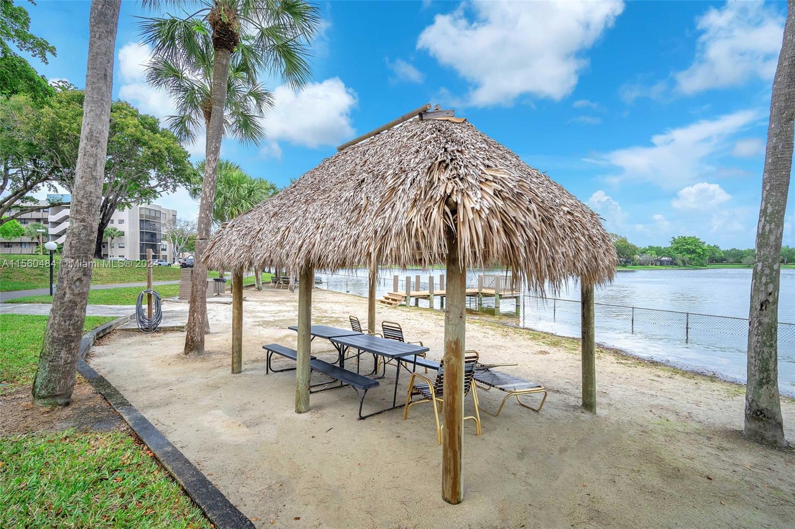 901 Colony Point Cir # 312