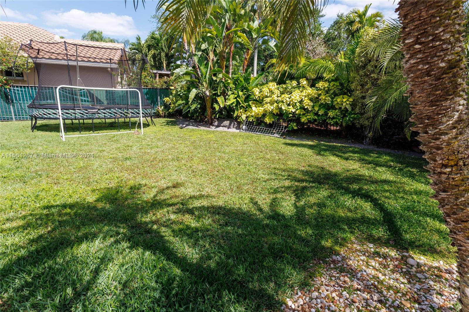 280 Landings Blvd