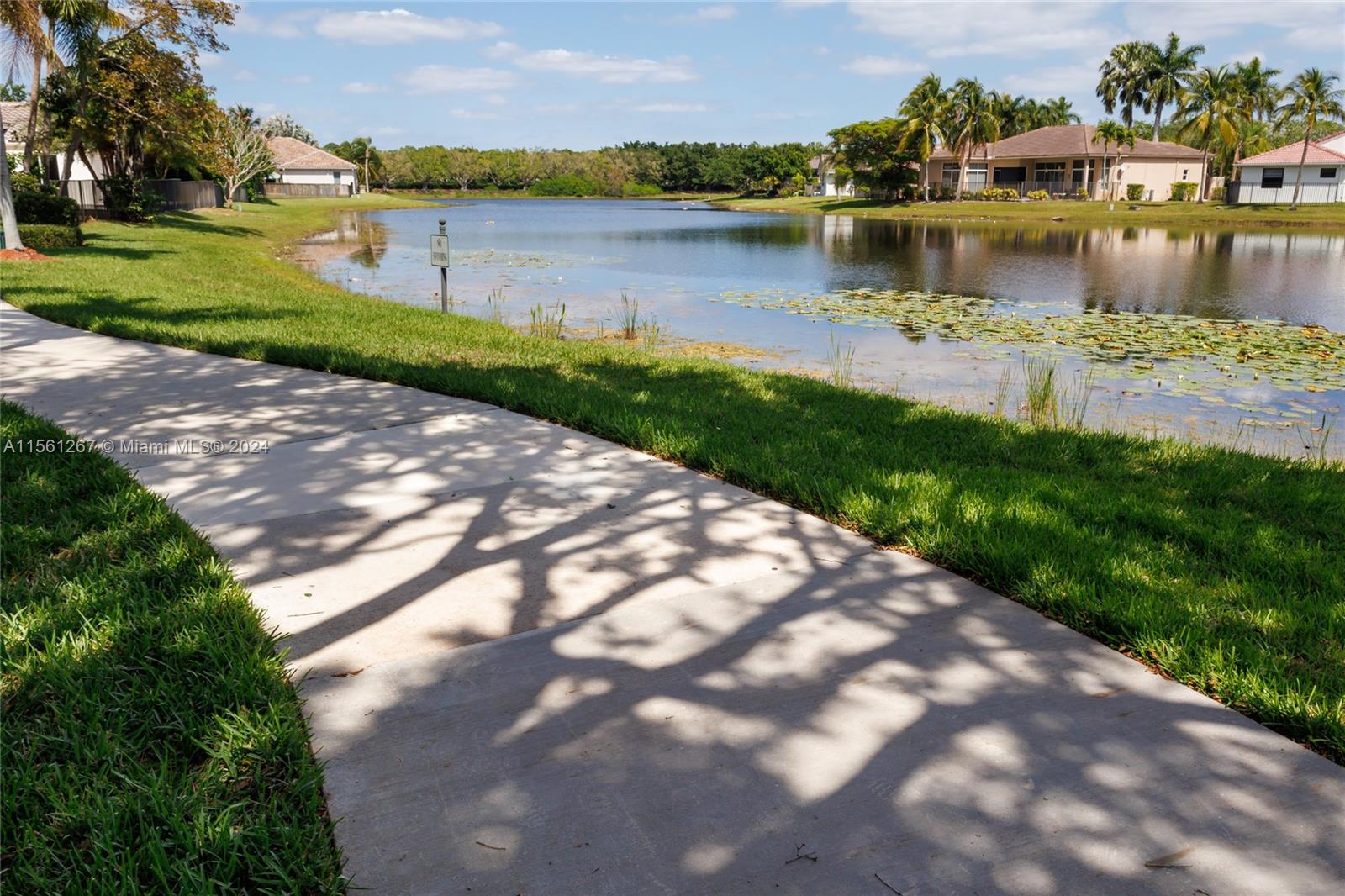 280 Landings Blvd