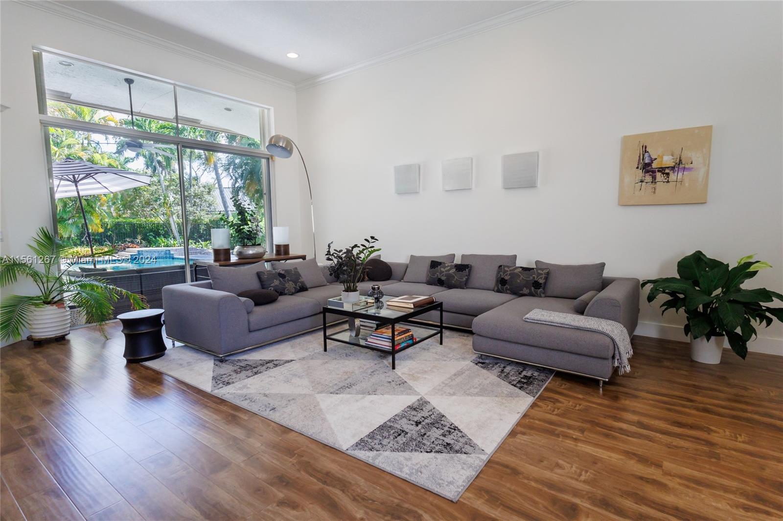 280 Landings Blvd