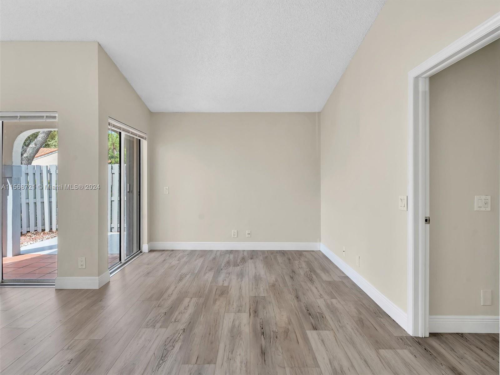 1436 Springside Dr
