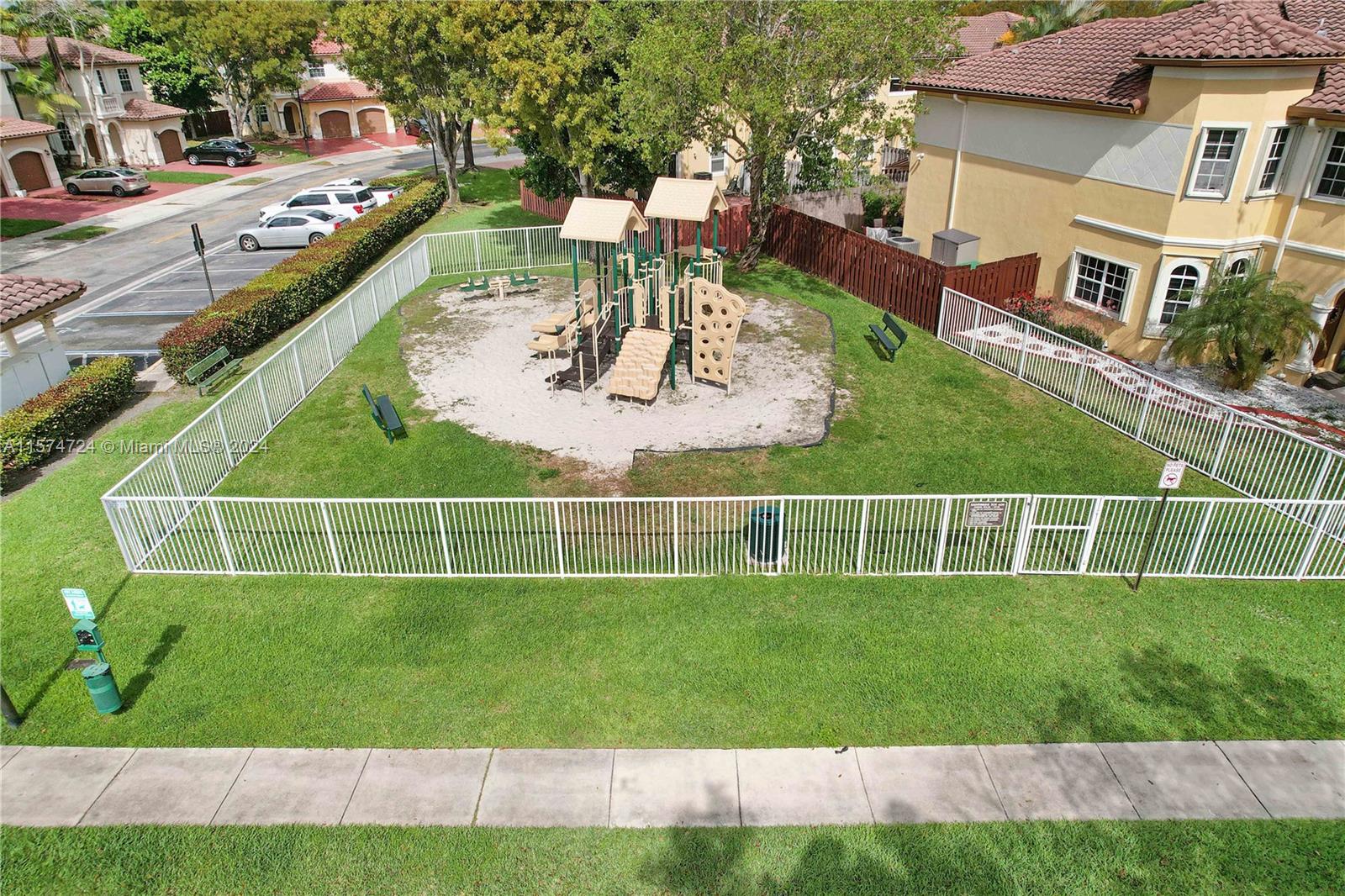 4934 SW 135th Ter # 4934