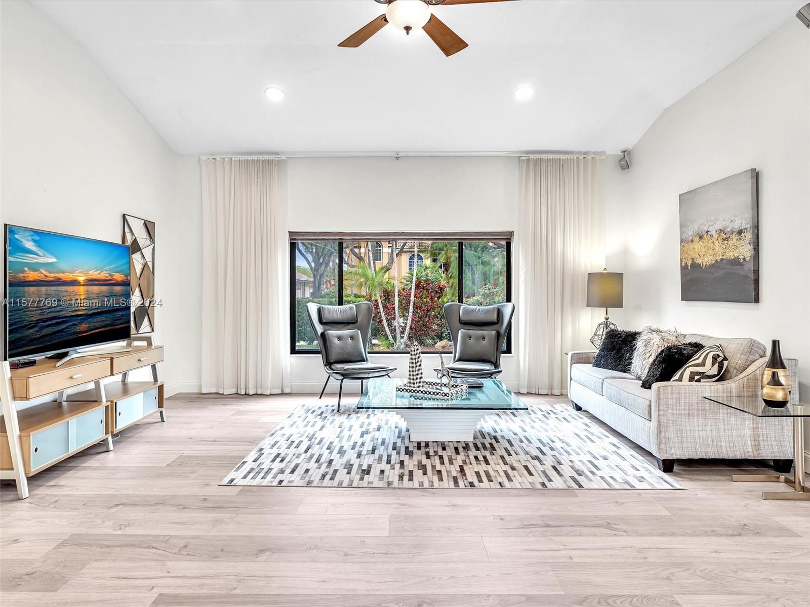 1225 Jasmine Cir