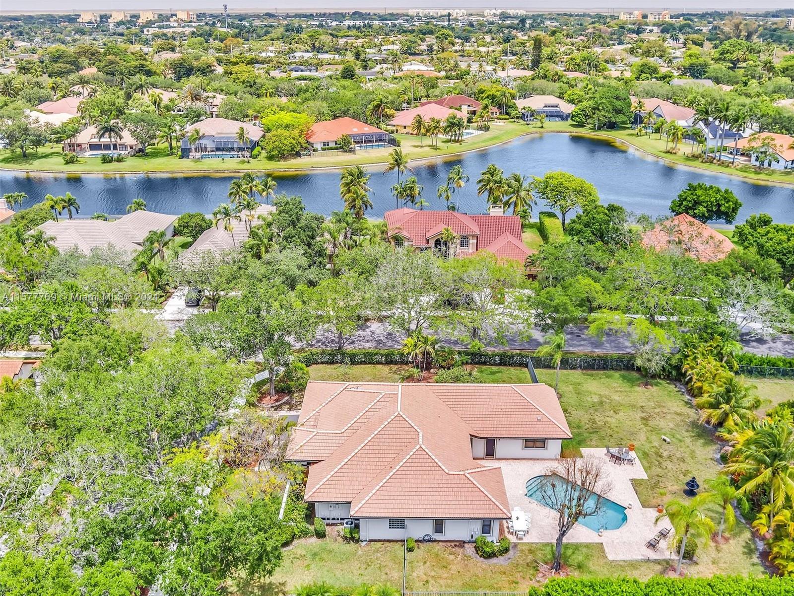 1225 Jasmine Cir