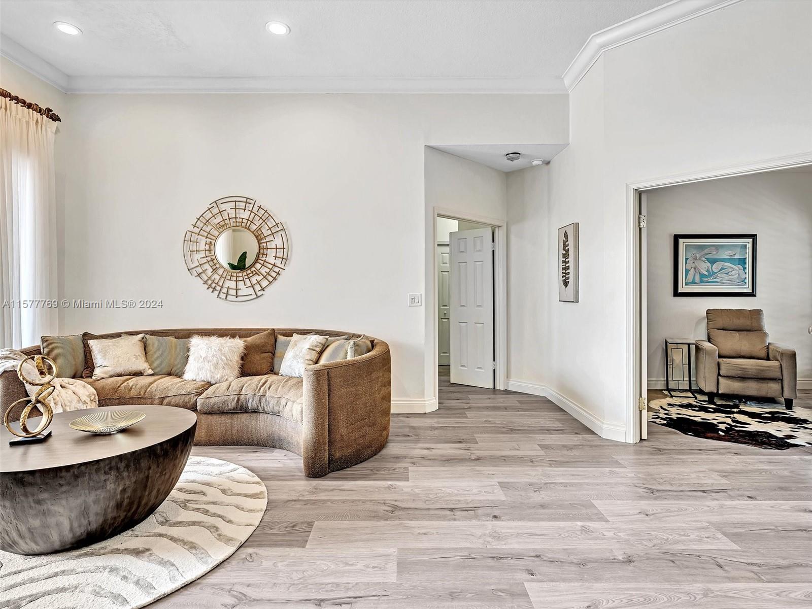 1225 Jasmine Cir