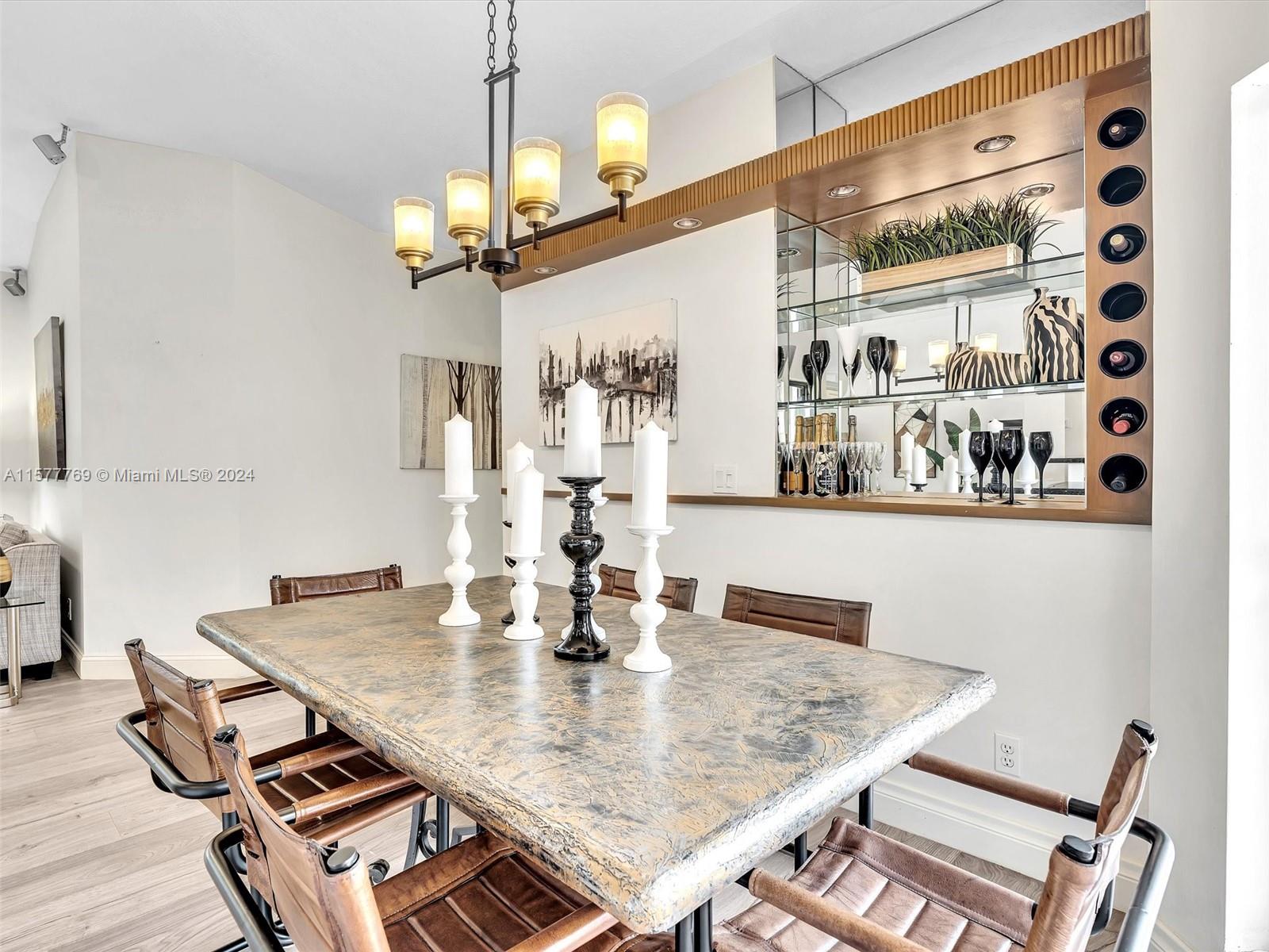1225 Jasmine Cir