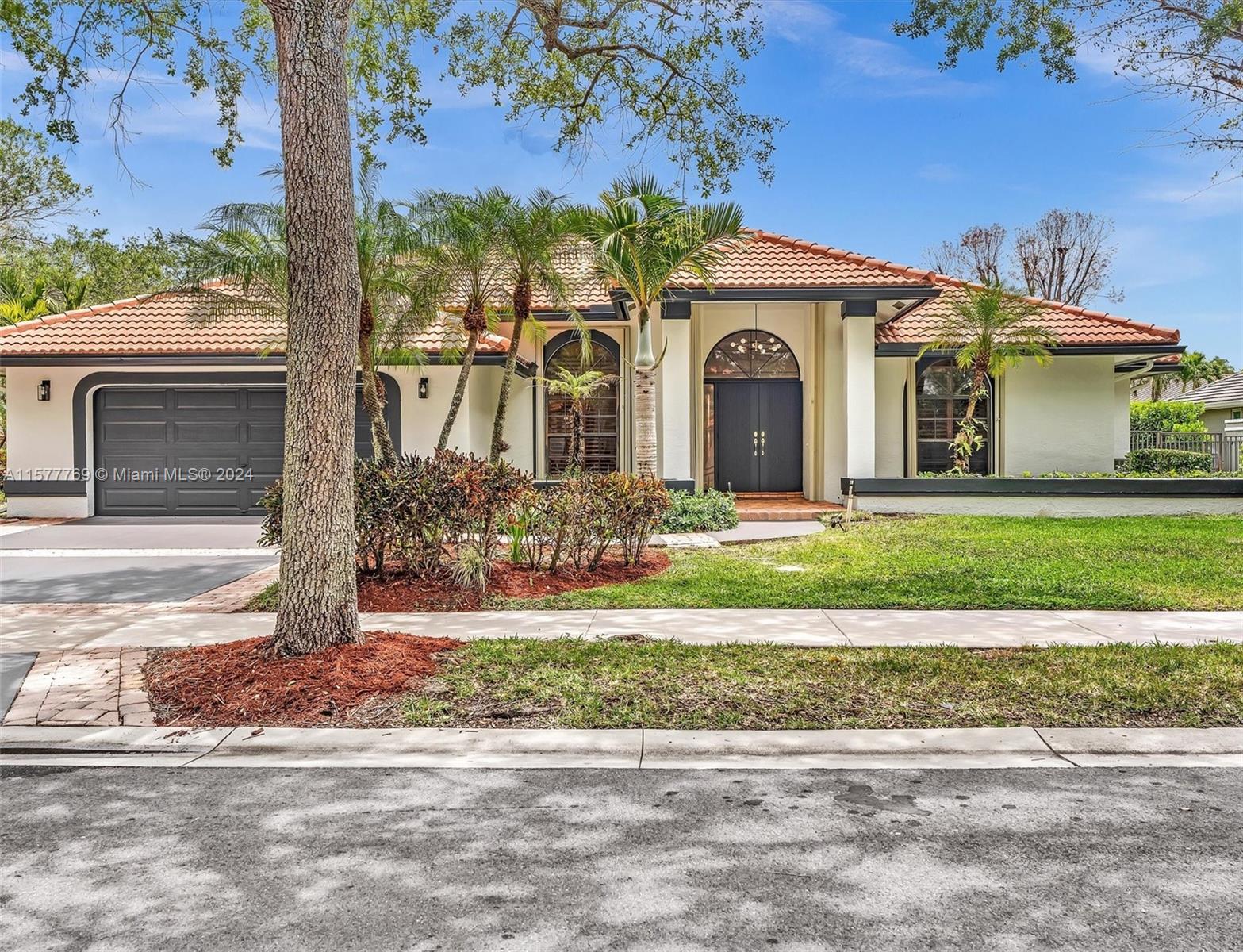 1225 Jasmine Cir