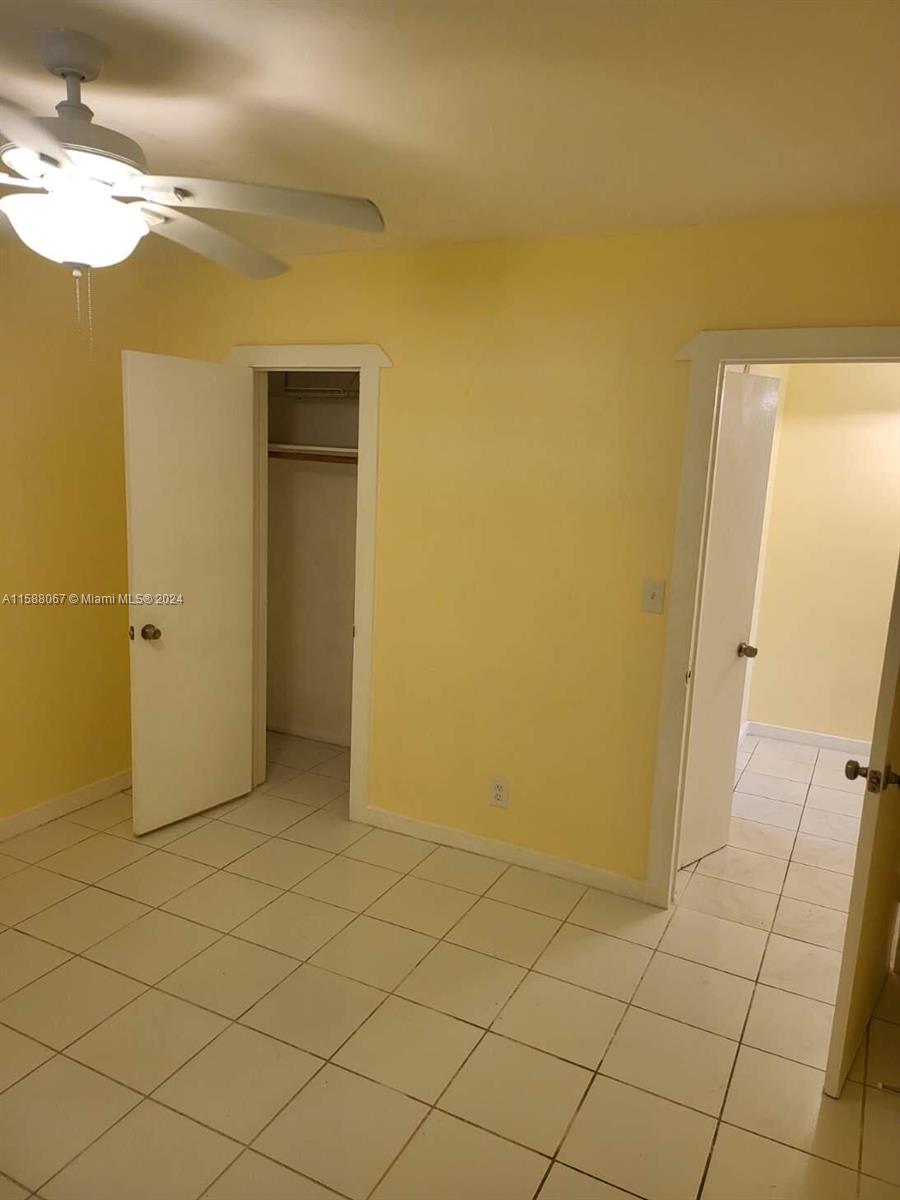 7340 NW 37th St # 4 Unit: 1-4