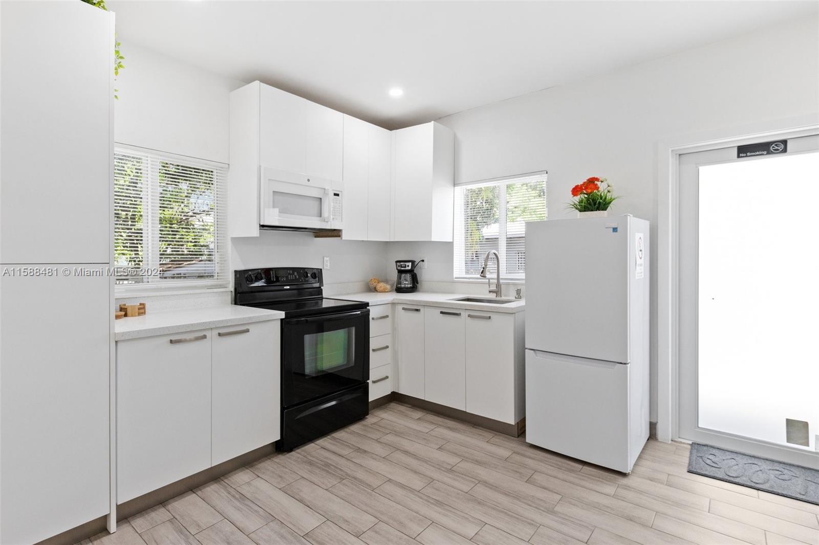 24 NW 50th St