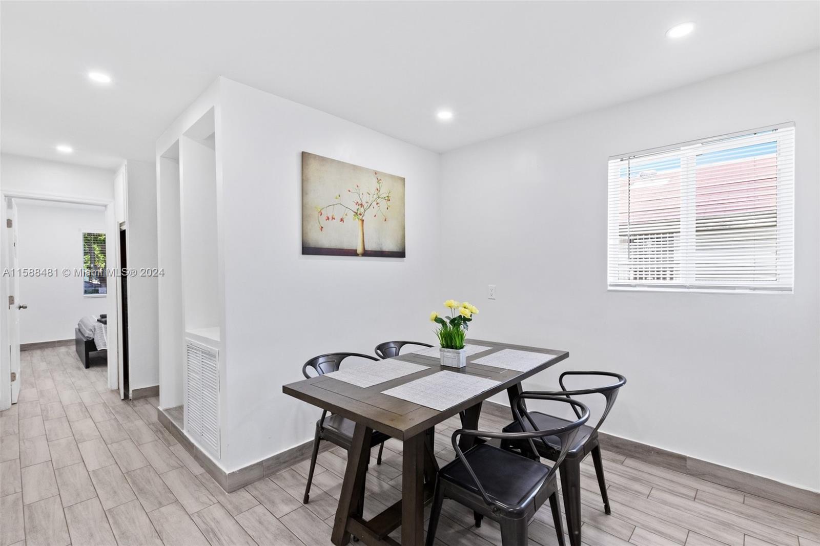 24 NW 50th St