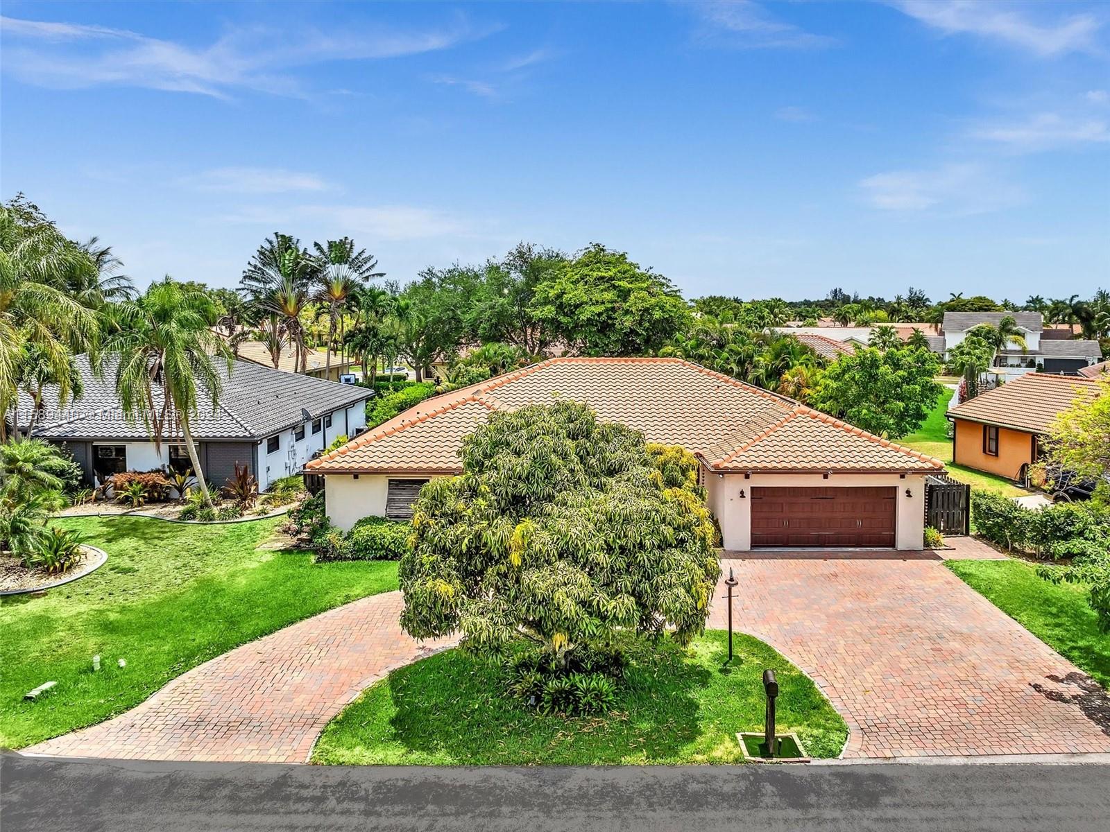 5600 Knighthurst Way