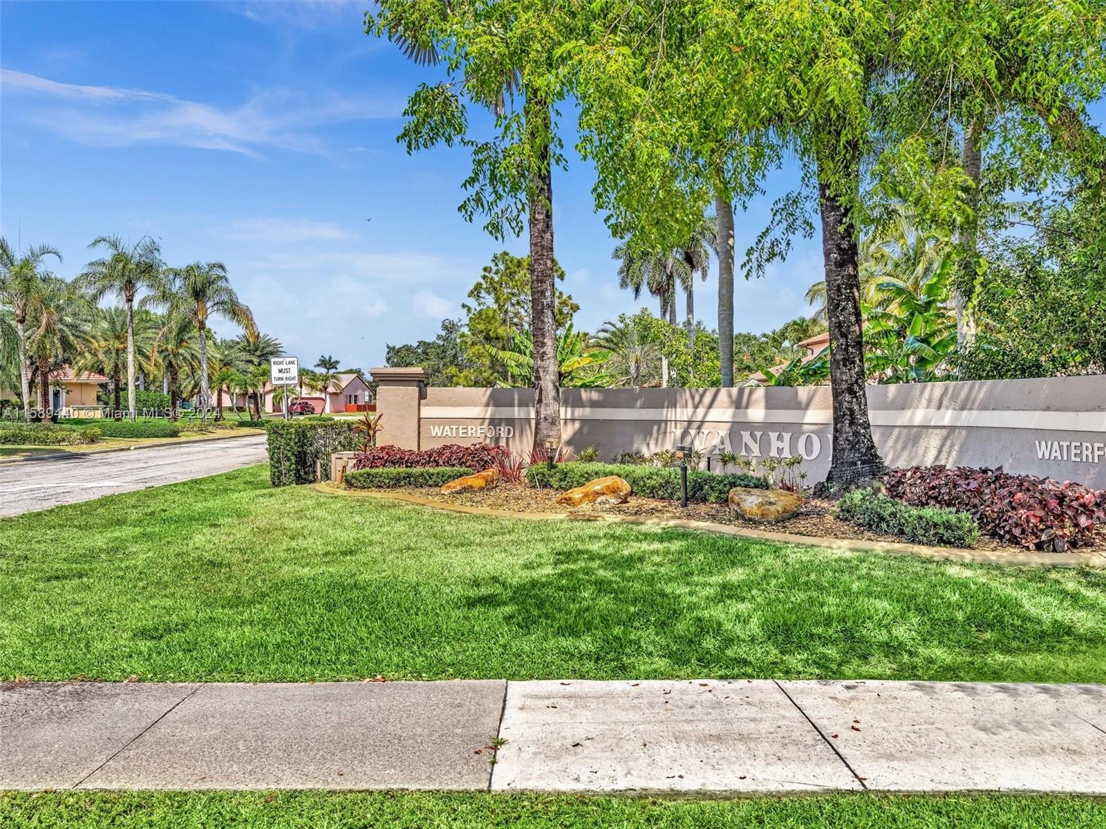 5600 Knighthurst Way