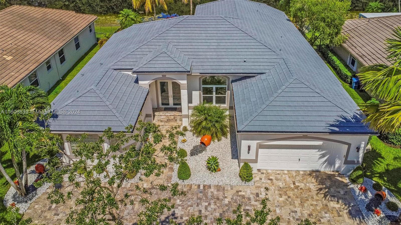 3763 Oak Ridge Cir