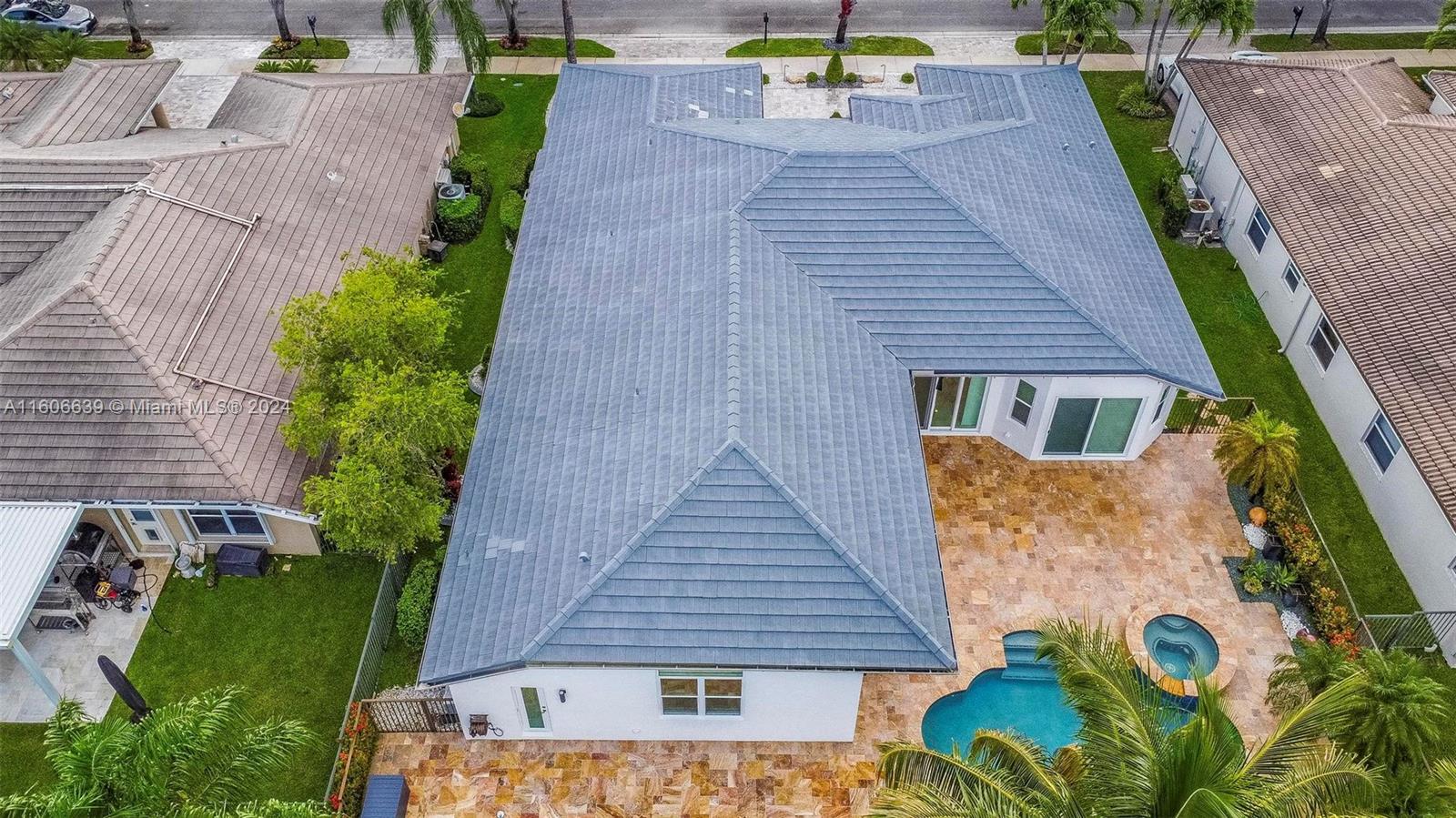 3763 Oak Ridge Cir