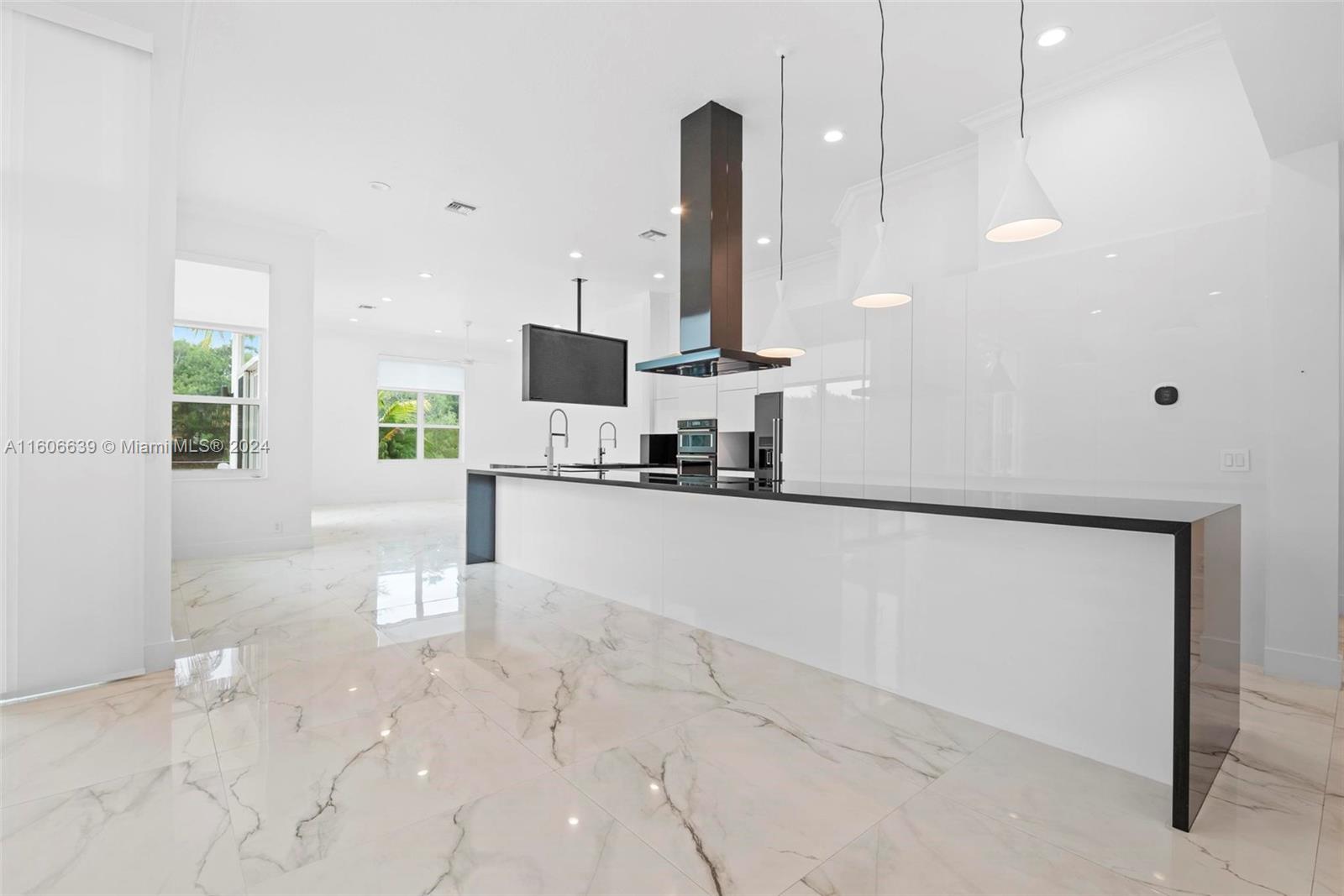 3763 Oak Ridge Cir