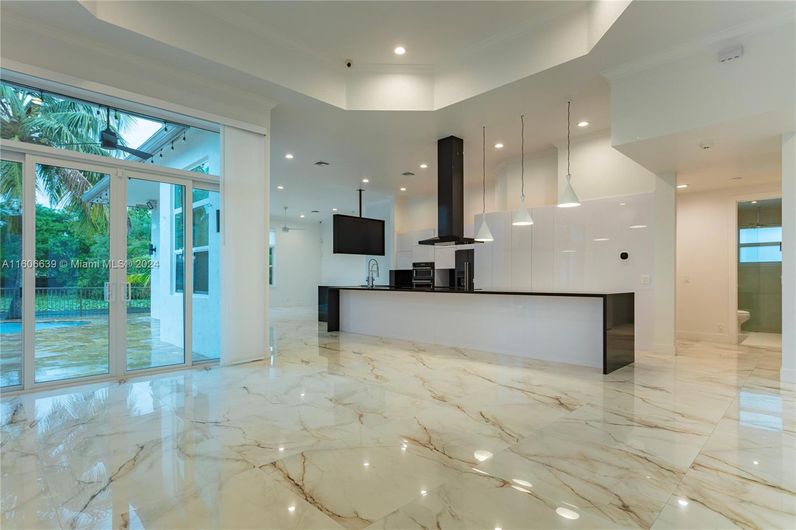 3763 Oak Ridge Cir
