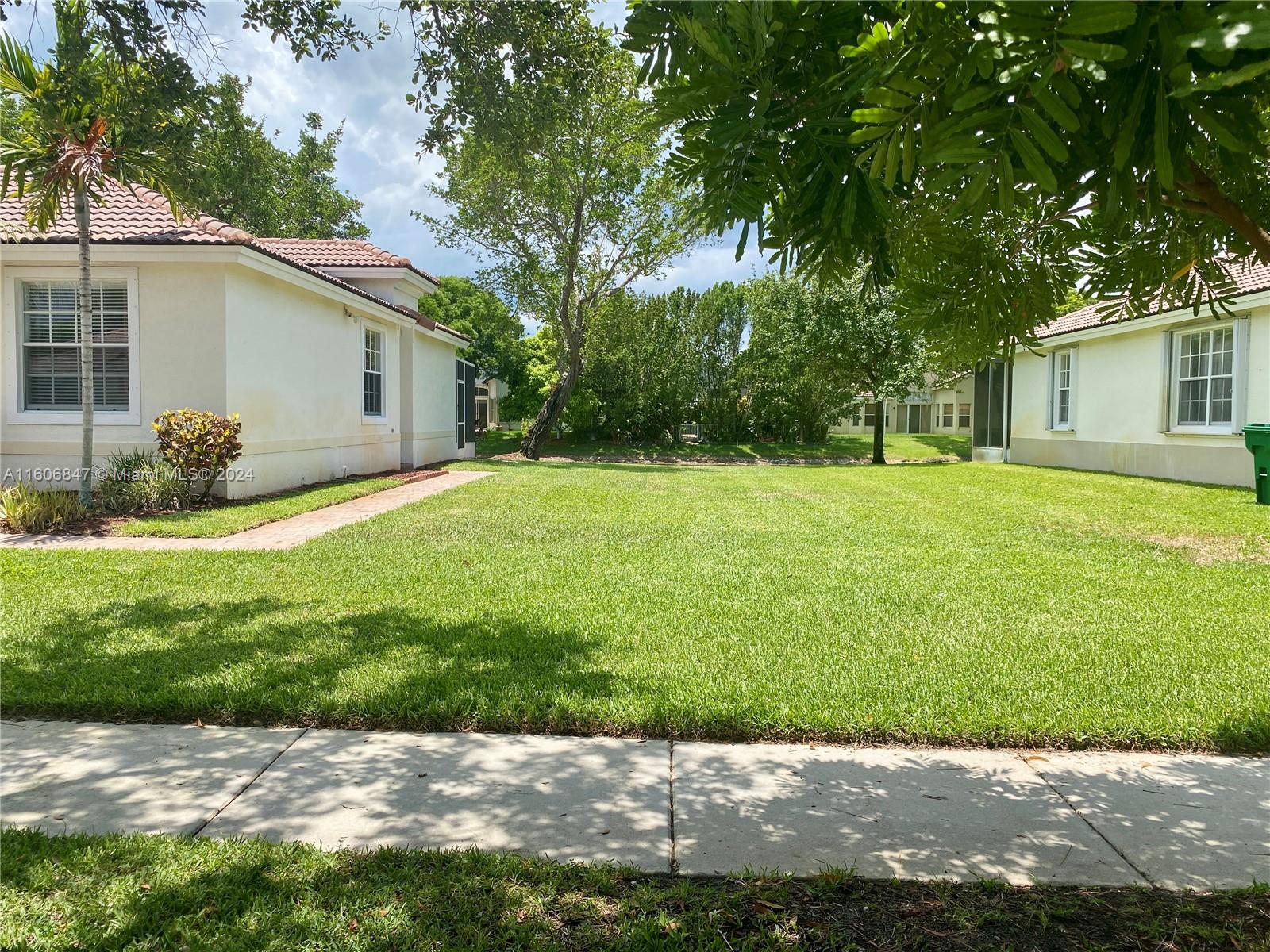 18734 SW 28th Ct
