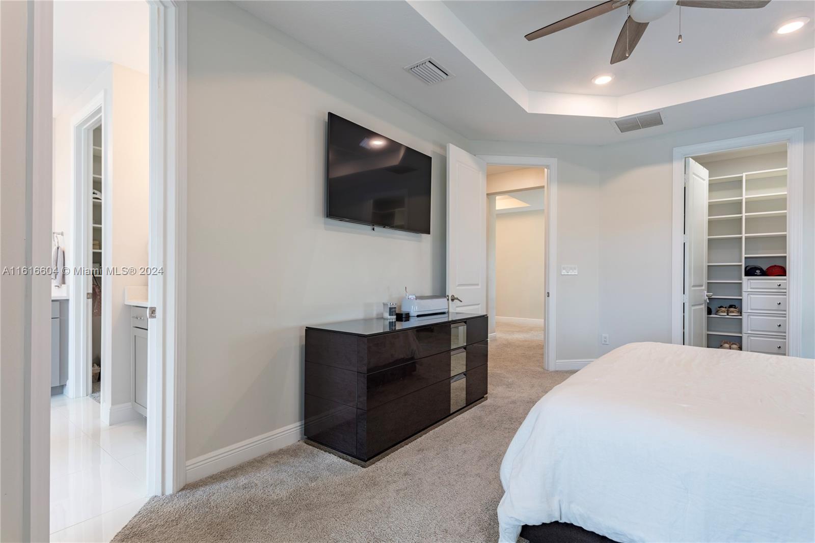 8555 E Baypoint Cir