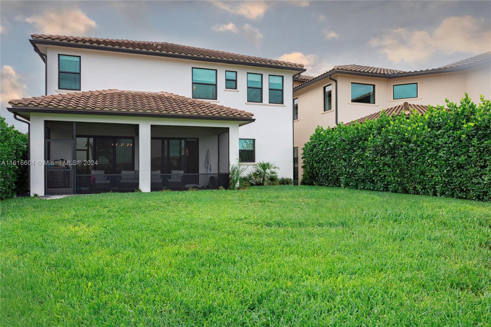 8555 E Baypoint Cir