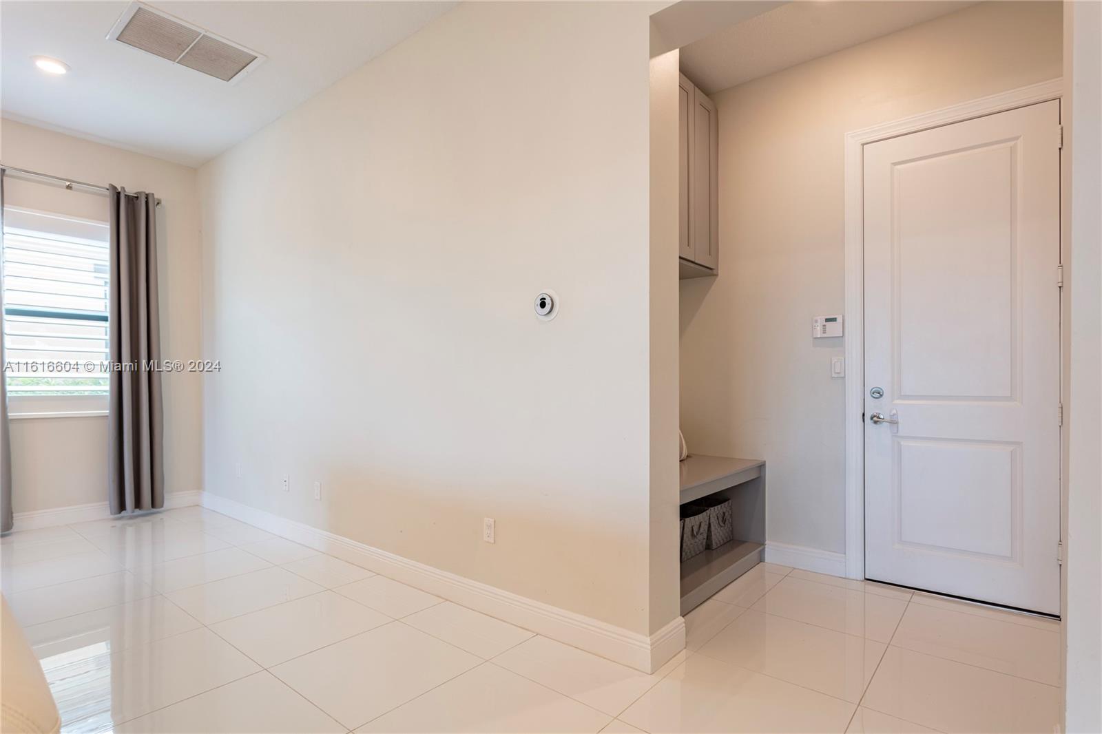 8555 E Baypoint Cir