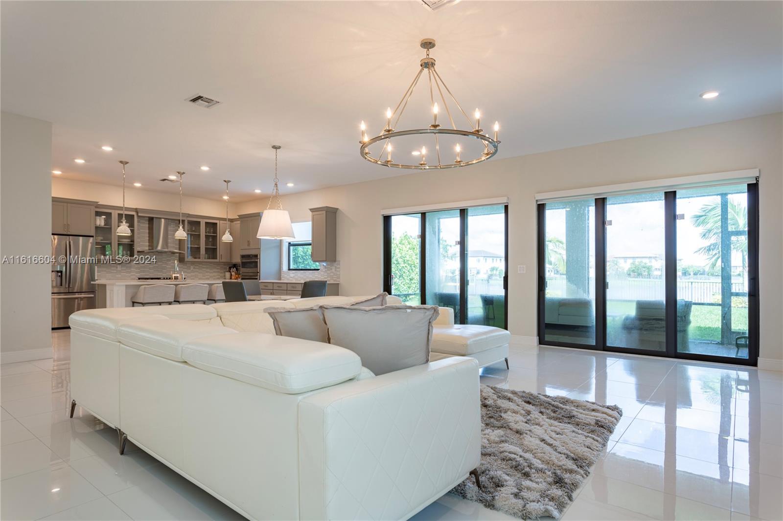 8555 E Baypoint Cir