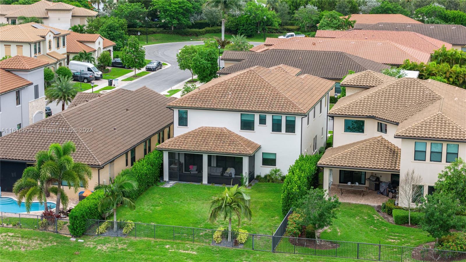 8555 E Baypoint Cir