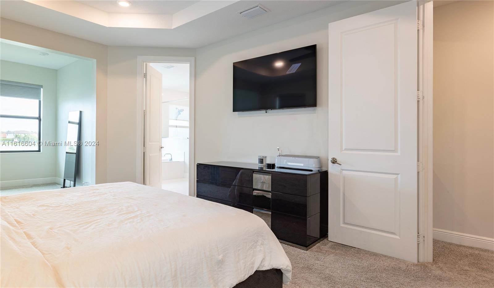 8555 E Baypoint Cir