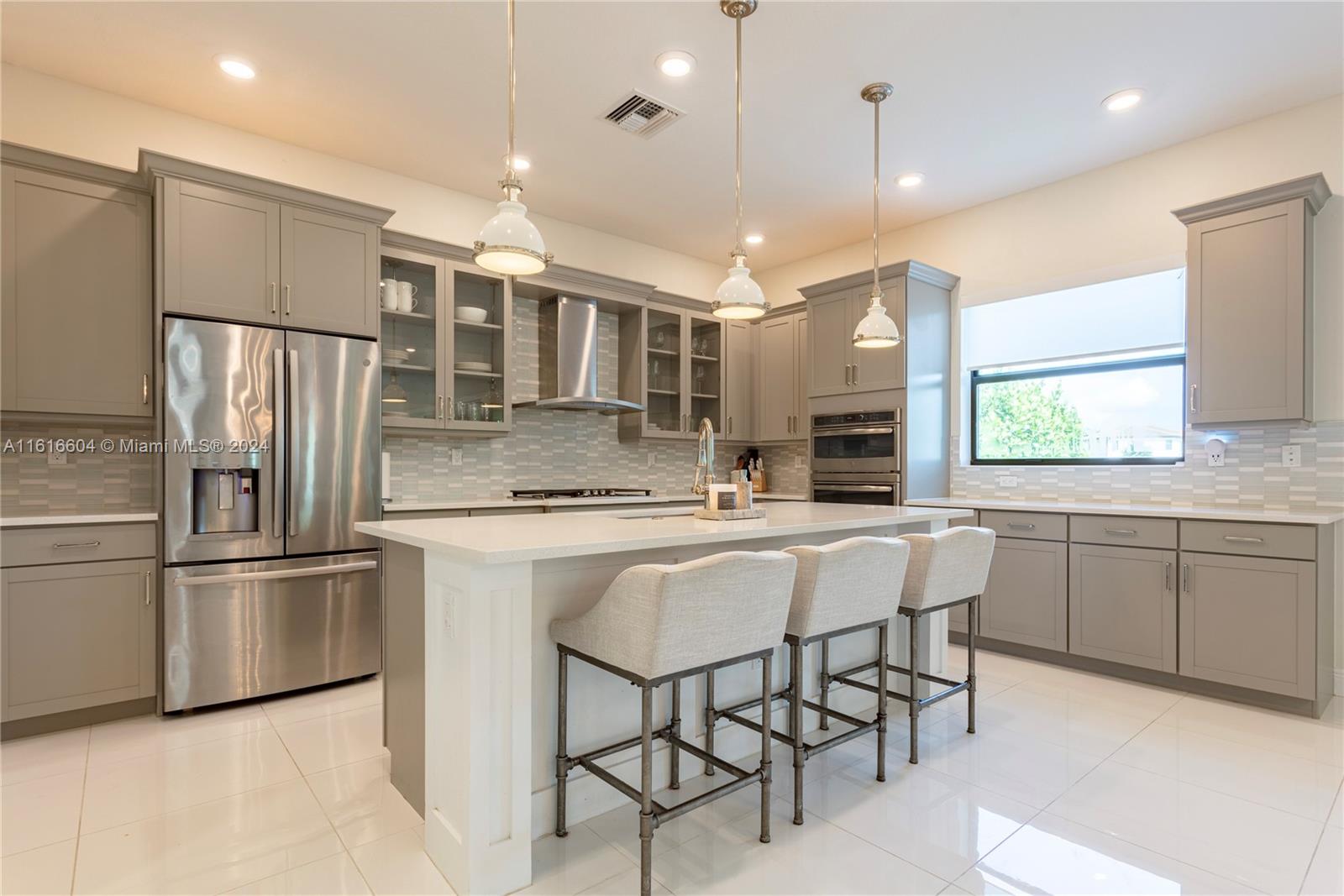 8555 E Baypoint Cir