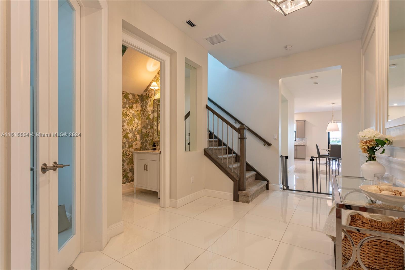 8555 E Baypoint Cir