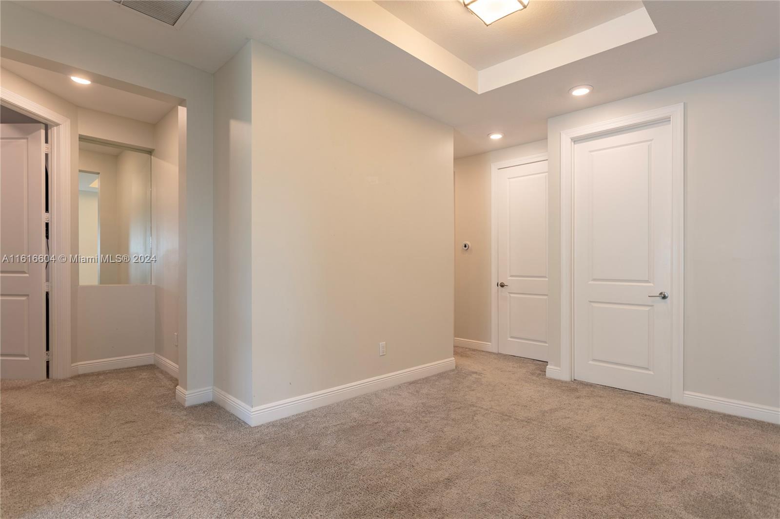 8555 E Baypoint Cir