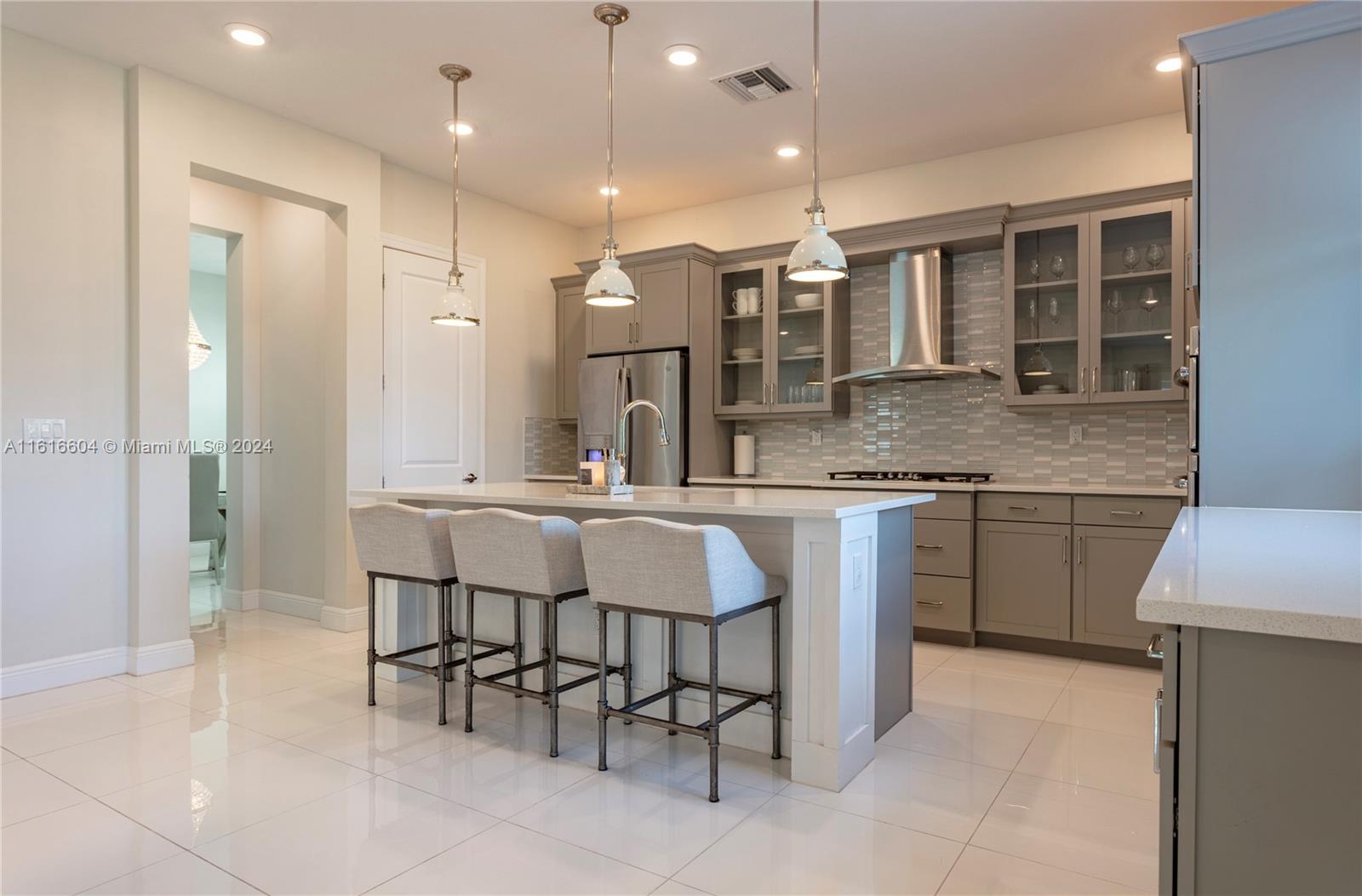 8555 E Baypoint Cir