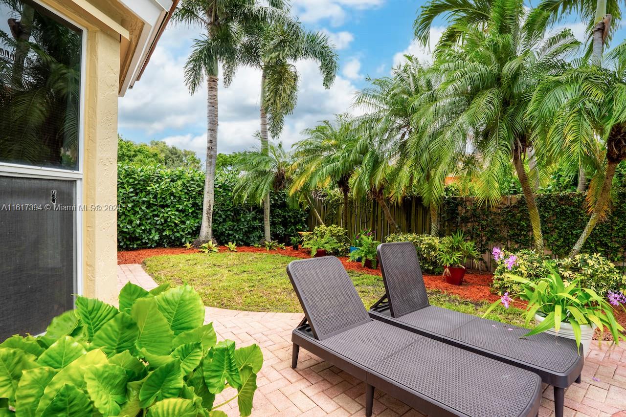 333 SW 187th Ter
