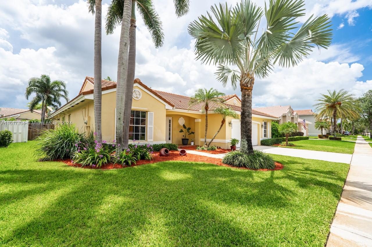 333 SW 187th Ter