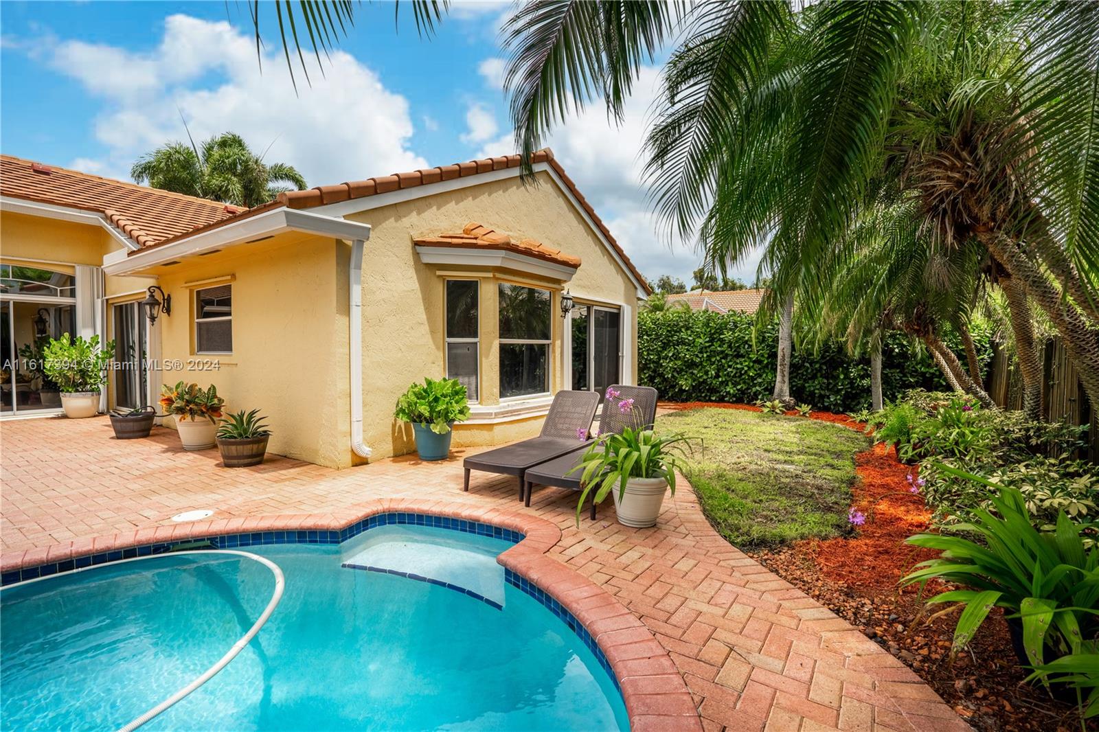 333 SW 187th Ter
