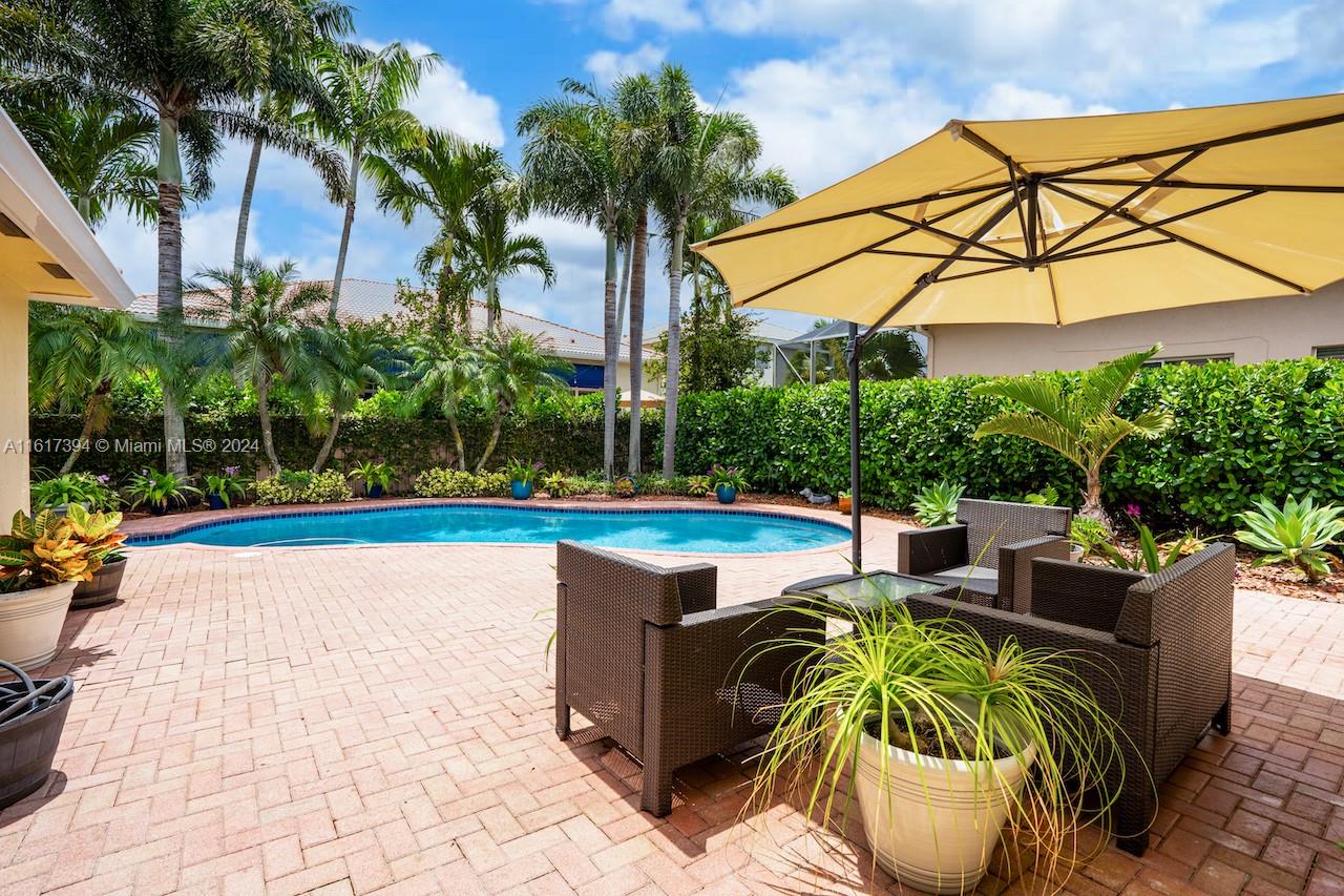 333 SW 187th Ter