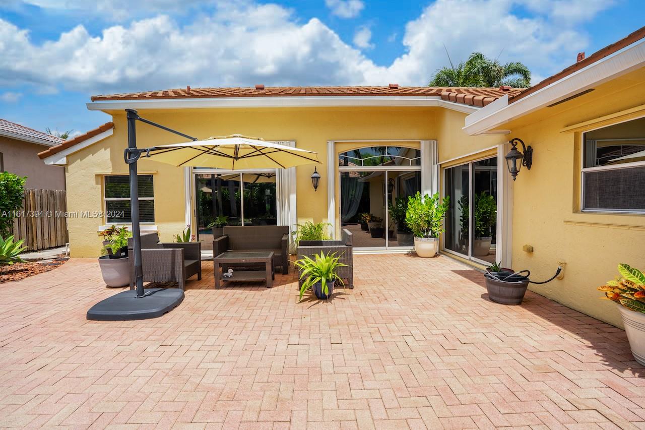 333 SW 187th Ter