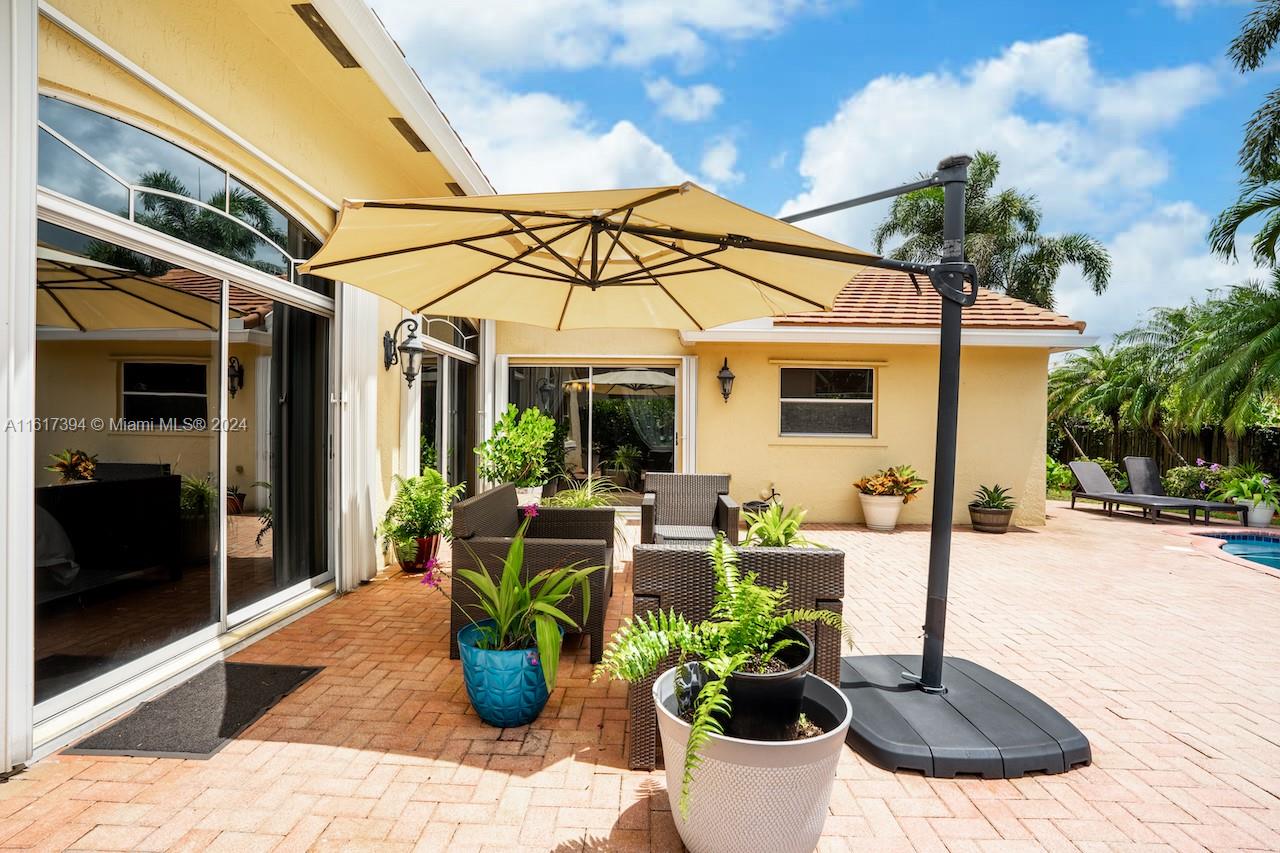 333 SW 187th Ter