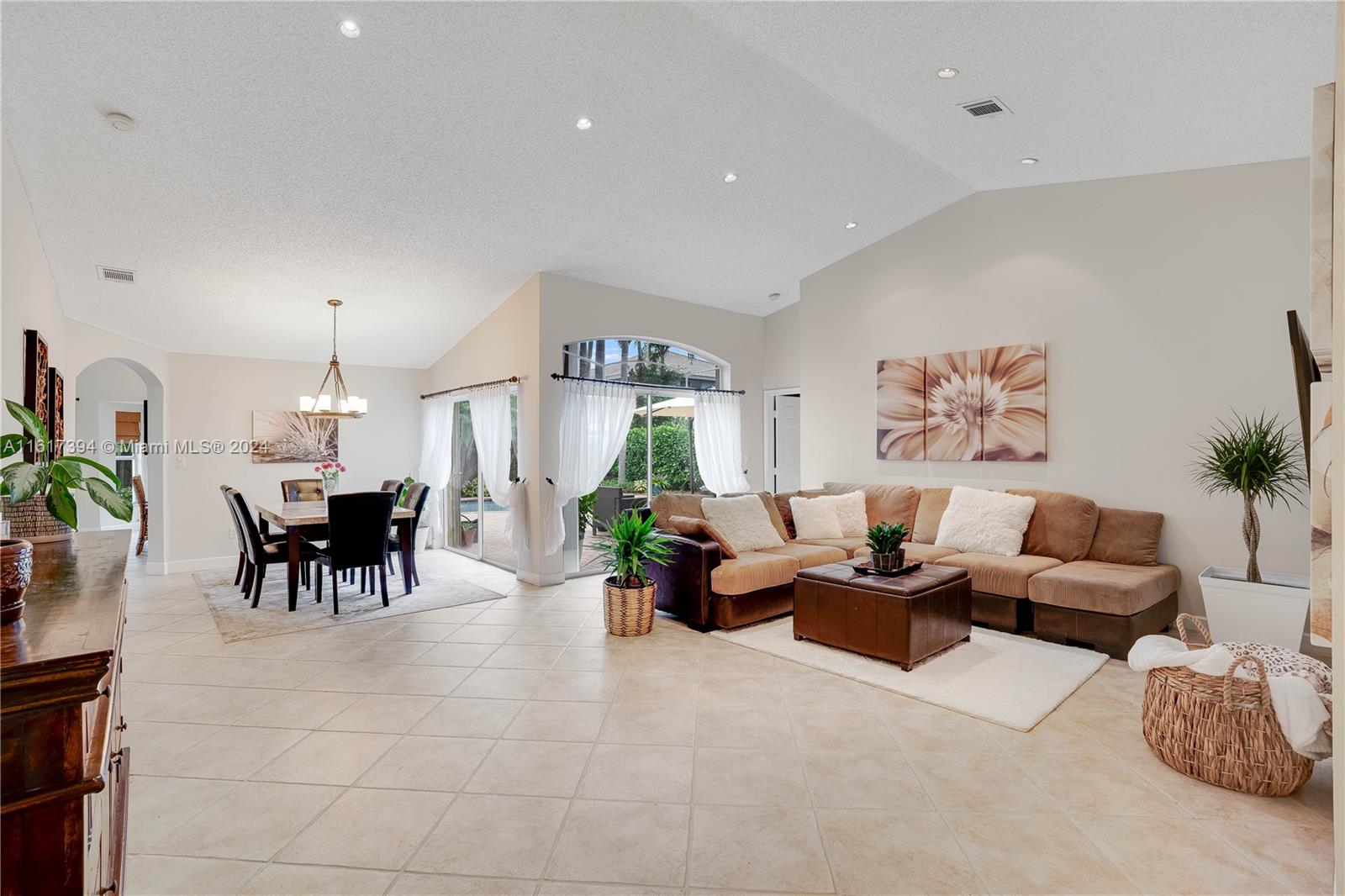 333 SW 187th Ter