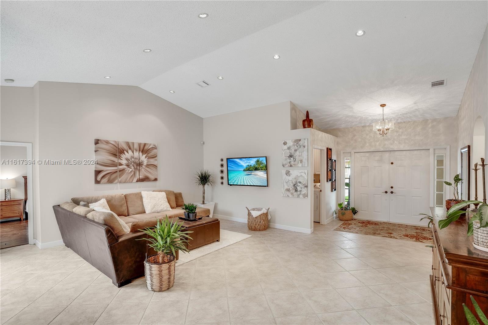 333 SW 187th Ter