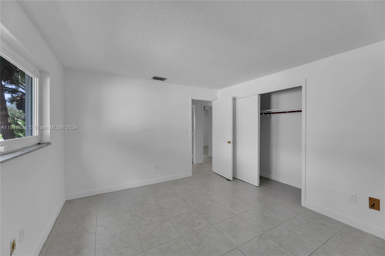 8304 NW 36th St