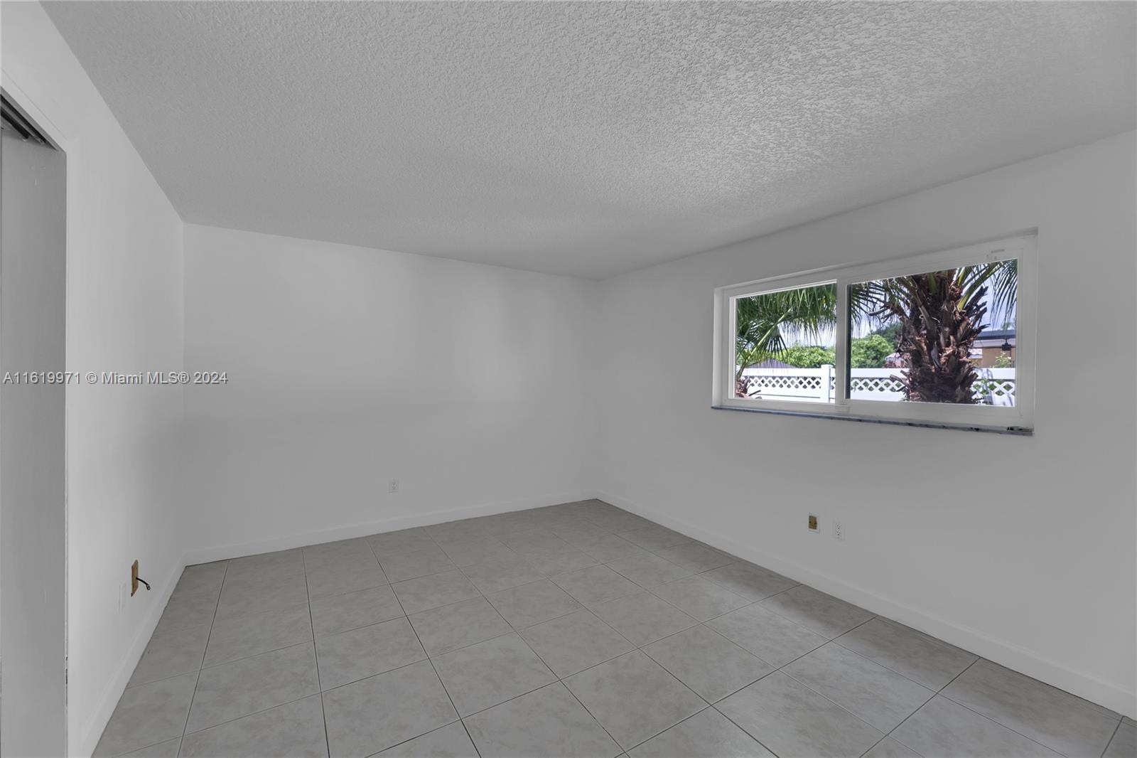 8304 NW 36th St
