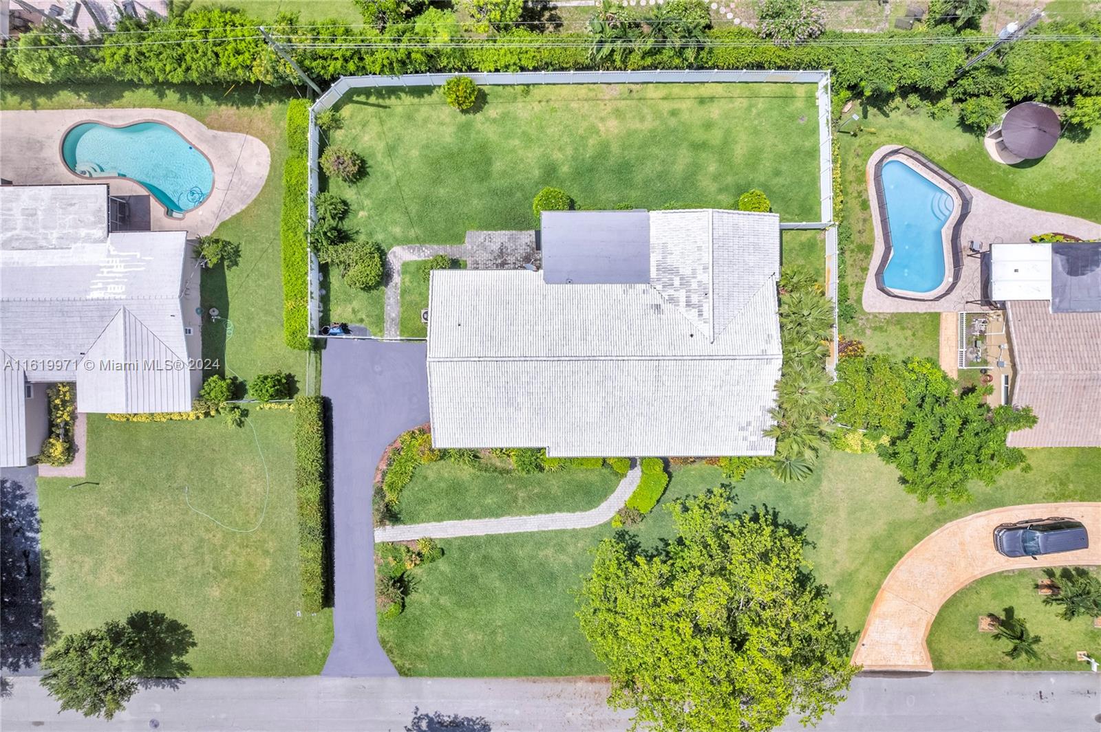 8304 NW 36th St