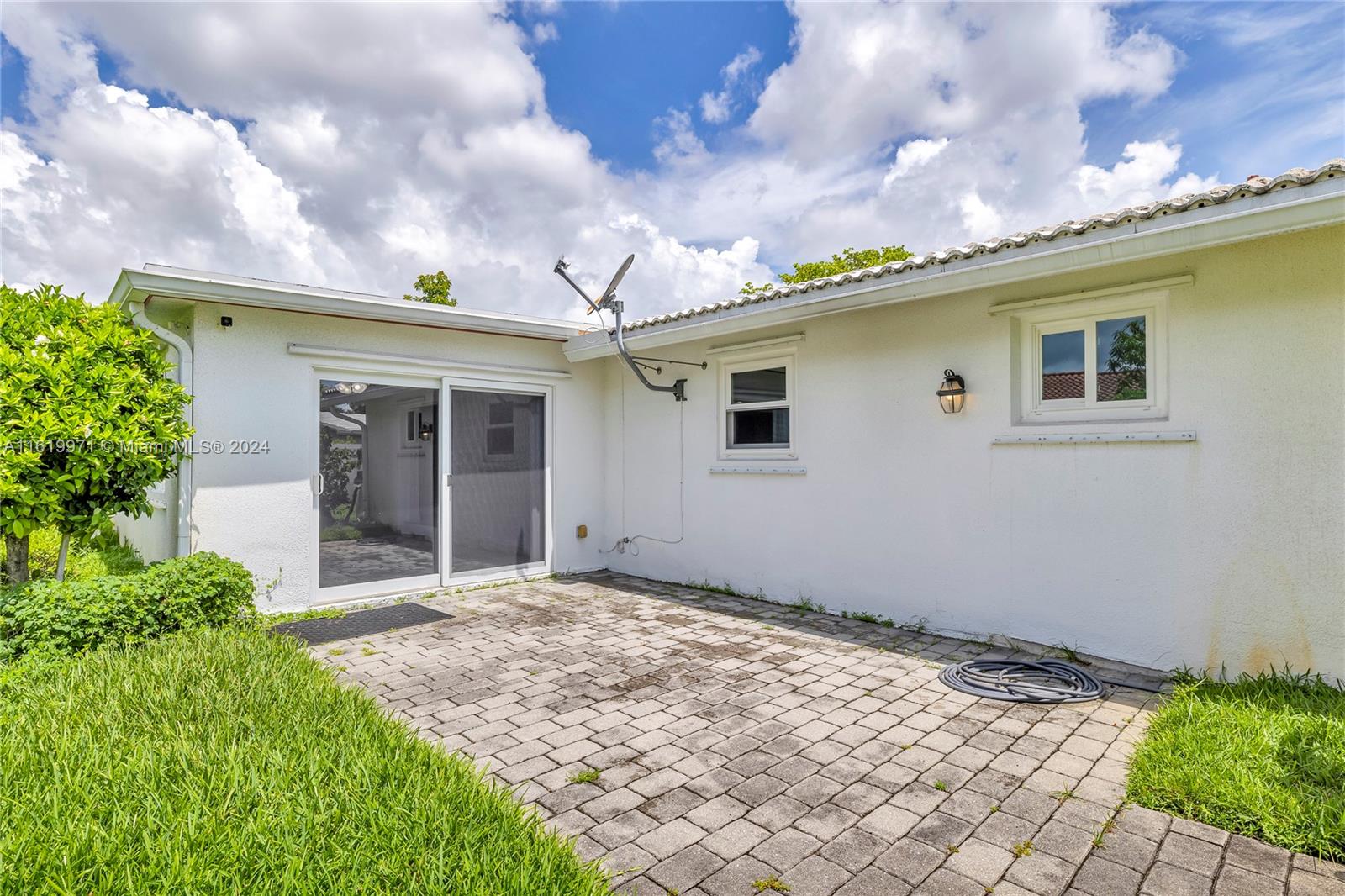 8304 NW 36th St