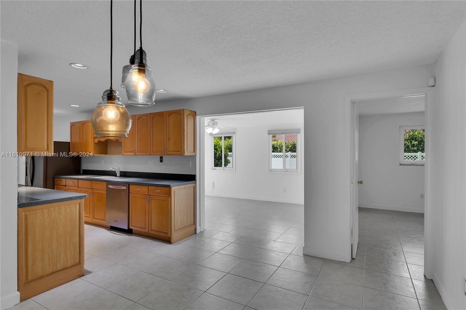 8304 NW 36th St