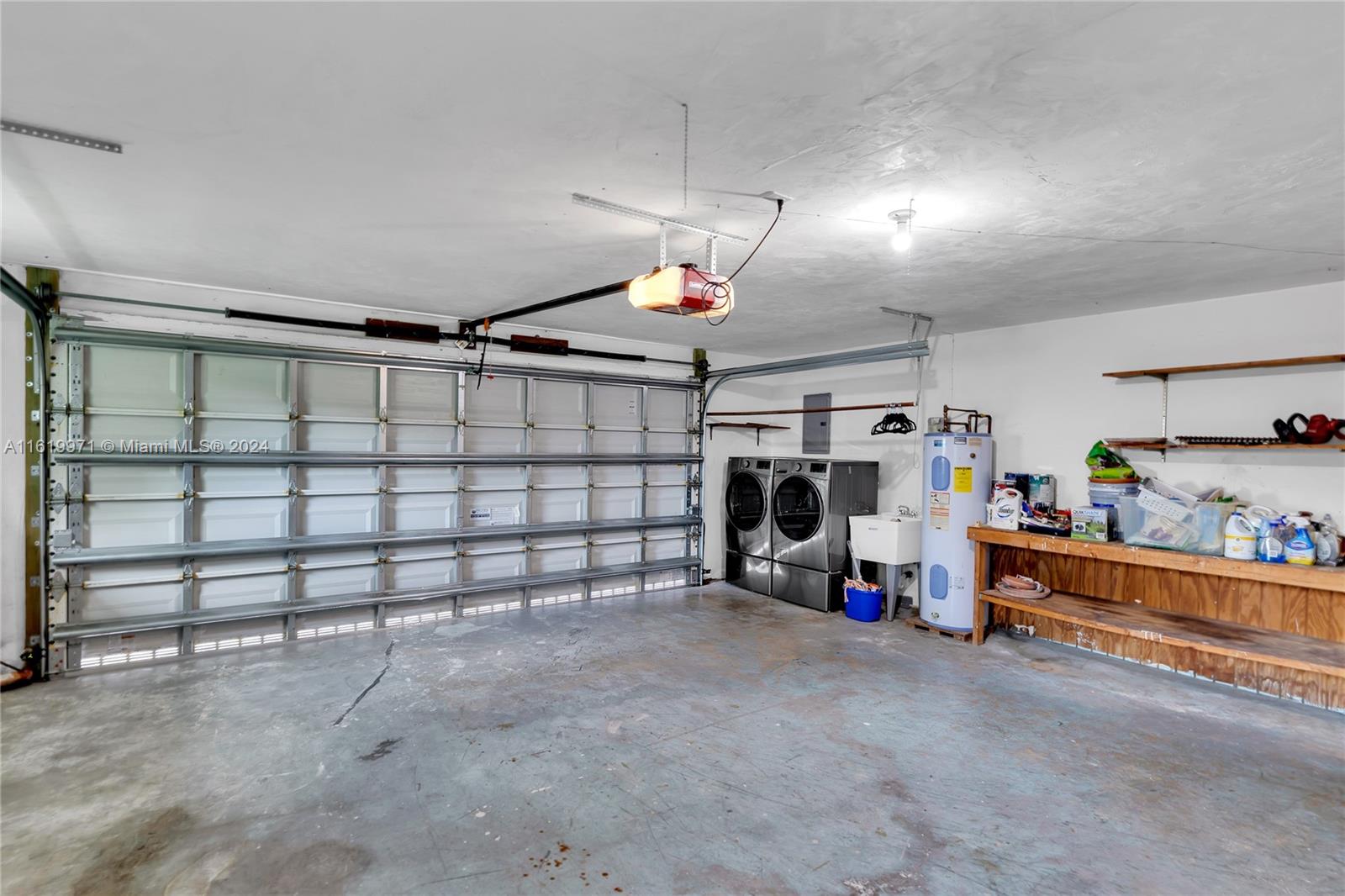 8304 NW 36th St