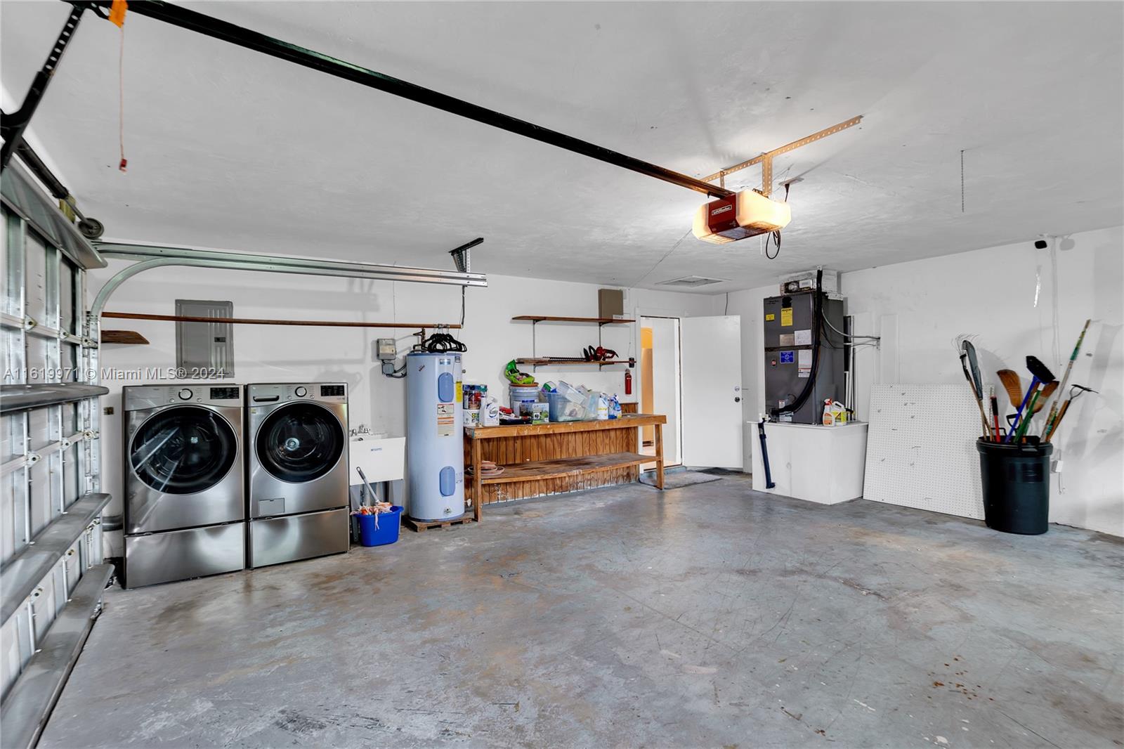 8304 NW 36th St