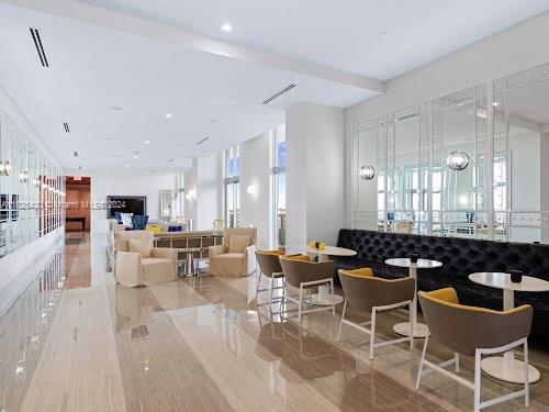 2000 Metropica Way # 908